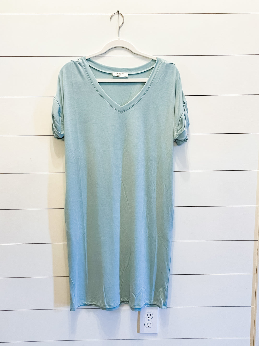 Rolled sleeve v-neck dress in light green