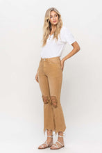 Load image into Gallery viewer, Vintage High Rise Distressed Flare Jeans