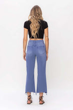 Load image into Gallery viewer, 90&quot;s Vintage Crop Flare Jeans